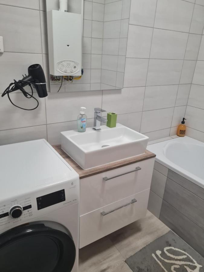Urban Apartman Daire Miskolc Dış mekan fotoğraf
